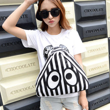 016 NEW famous s women canvas backpack Cute women bags ladies travel bag school bags students backpacks canvas rucksack SN9