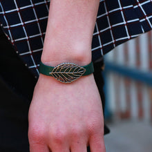 Bohemia Leather Ethnic Tribal Hand-woven Pendant Bracelet Unisex Braided Leather Charm Bracelet Bangles Wristband  SN9
