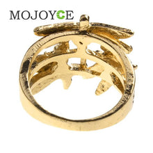 Carving Patterns Decorated Fashionable Personalized Golden Ring Ornament  SN9