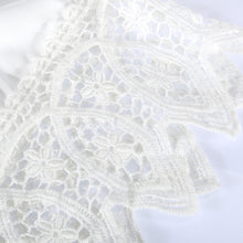 Bohemian White Crop Top for Women Off Shoulder Lace Splice T shirt Camisetas Tops Slash Neck Women Clothing SN9